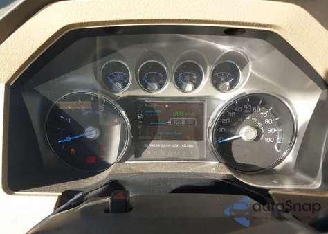 2012 Ford F-250 Lariat из США, поврежденный, VIN 1FT7W2BT7CEC48379